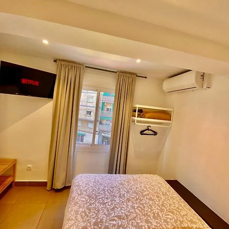 Suites Nuevas Con Bano Privado Frente Al Metro St Mwc Barcelona-Fira L'Hospitalet de Llobregat Eksteriør bilde
