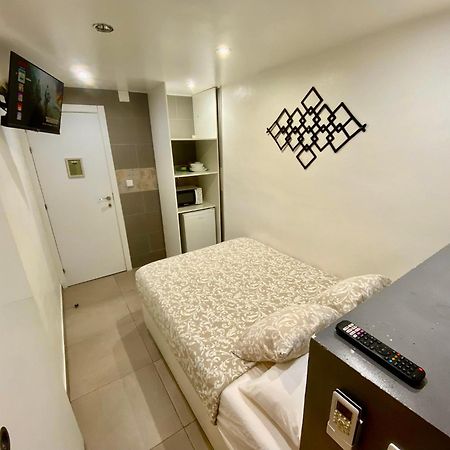 Suites Nuevas Con Bano Privado Frente Al Metro St Mwc Barcelona-Fira L'Hospitalet de Llobregat Eksteriør bilde